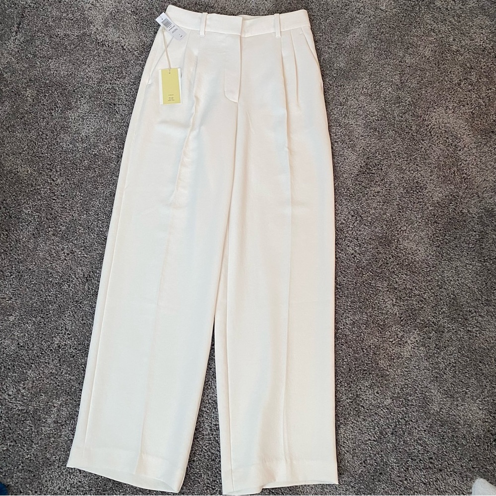 Aritzia Effortless Pants